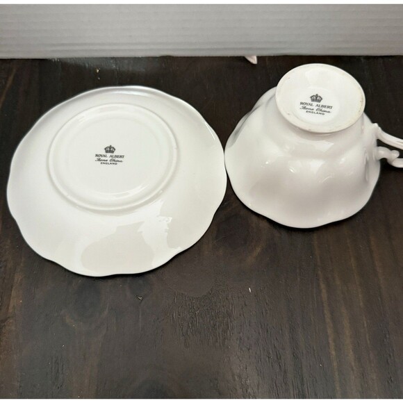 Vintage English Regency Tea Cup & Saucer Fuchsia Pattern Bone China England - Picture 6 of 8